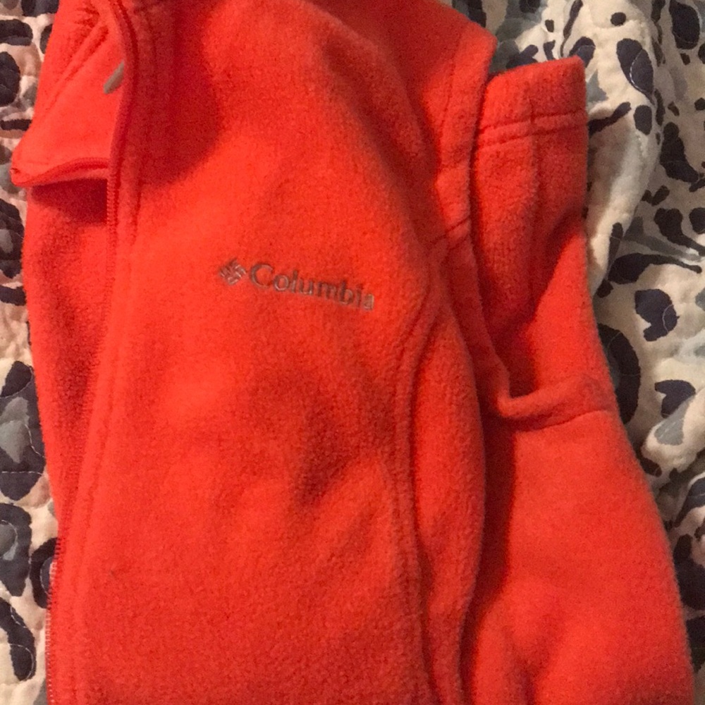 ADORABLE COLUMBIA VEST